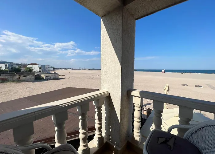 Canada Castle Guest house Eforie Nord