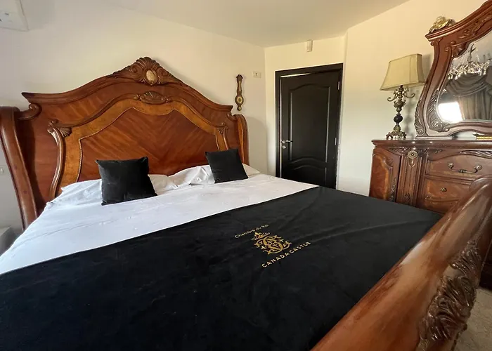 Guest house Canada Castle