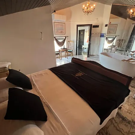 Affittacamere Canada Castle 4*