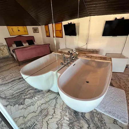 Canada Castle Affittacamere Eforie Nord