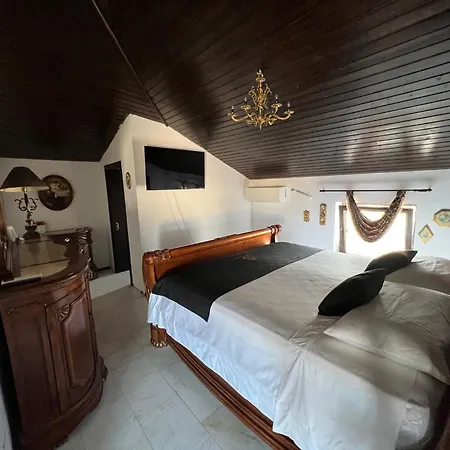 Canada Castle Πανσιόν 4*