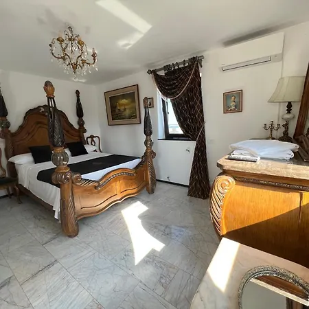 Πανσιόν Canada Castle