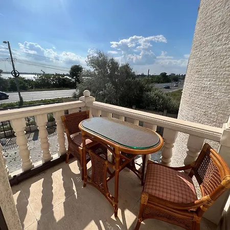 Canada Castle Affittacamere Eforie Nord