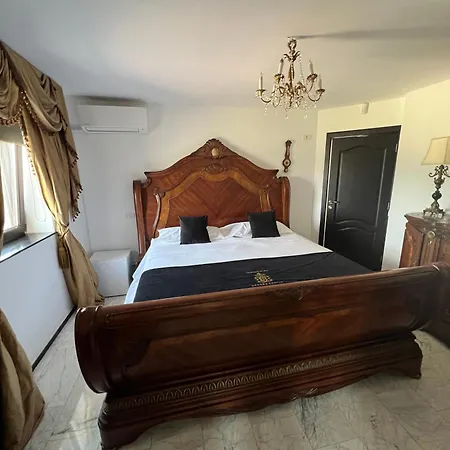 Canada Castle 4*