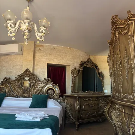 Canada Castle 招待所 4*