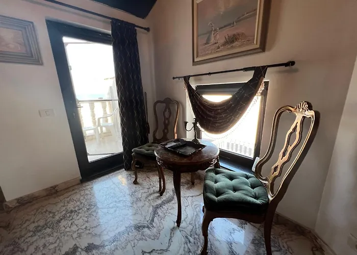 Guest house Canada Castle